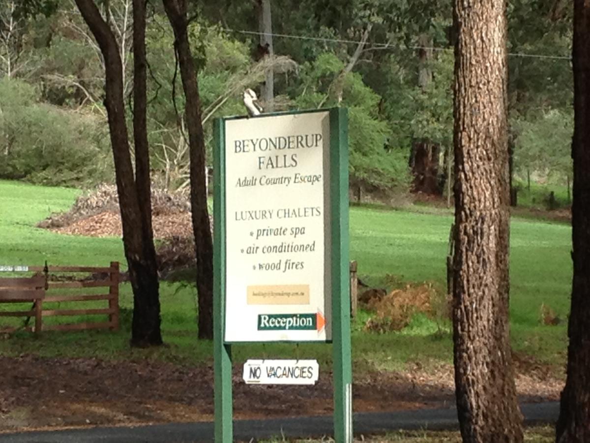 Beyonderup Falls Adult Retreat Nannup Chambre photo